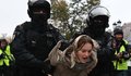 Rusai ir toliau protestuoja prieš mobilizaciją: per šeštadienį sulaikyta daugiau nei 700 žmonių (nuotr. SCANPIX)