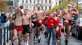 Kalėdų senelių bėgimas Budapešte (nuotr. SCANPIX)