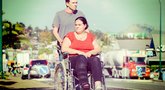 Moteris su negalia (nuotr. Fotolia.com)