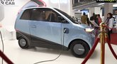 Pristatė pirmąjį saulės energija varomo automobilio prototipą: per dieną nuvažiuos 10 kilometrų (nuotr. stop kadras)