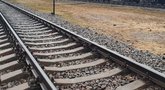 Nelaimė Kauno pakraštyje: traukinys partrenkė jaunuolį (nuotr. tv3.lt)