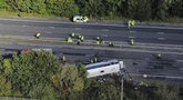 Tragedija Anglijoje: apvirto vaikus vežęs autobusas, žuvo 14-metė ir vairuotojas (nuotr. SCANPIX)