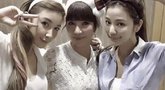 63 metų mama (viduryje), ir jos dukros Lure Hsu (42)(dešinėje) ir Sharon (36) (kairėje) (nuotr. Instagram)