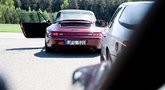 Klasikinius „Porsche“ automobilius vairuojančių entuziastų klubas savaitgalį praleido pažindami Lietuvą