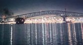 Katastrofa JAV: laivui rėžusis į atramą, tiltas subyrėjo į šipulius (nuotr. Telegram)