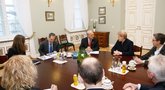 Prezidentės susitikimas su EBPO generaliniu sekretoriumi Angelu Gurria (nuotr. Tv3.lt/Ruslano Kondratjevo)