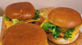 Atrado superinį burgerių receptą: išbandykite savaitgalį (Nuotr. spaudos pranešimo)  