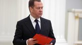 Medvedevas supyko ant nepatogų klausimą uždavusio žurnalisto (nuotr. SCANPIX)
