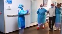 Youtube stopkadras. Senolė išlydima iš ligoninės.  