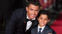 Cristiano Ronaldo ir sūnus (nuotr. SCANPIX)