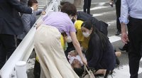 Shinzo Abe mirtinai sužeistas per politinį renginį (nuotr. SCANPIX)