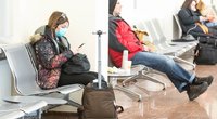 Tikrinamas lėktuvas Vilniaus oro uoste: pranešimai apie koronavirusą neigiami (nuotr. Fotodiena/Justino Auškelio)