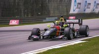 „Indy 500“ lenktynėse – geriausiai tarp naujokų pasirodęs lietuvis Deividas Malūkas