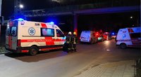 Vilniuje po elektros iškrovos užsidegė paauglys, jį gelbėjęs medikas (nuotr. Broniaus Jablonsko)