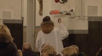 Sunkmetis ir bažnyčiose: viena Dzūkijos bažnyčia skelbia akciją – prašo padovanoti po kilovatvalandę (nuotr. stop kadras)