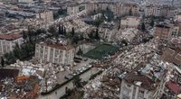 Siaubingi vaizdai iš Turkijos: rodomi po žemės drebėjimo subyrėję namai, žmonių aukų skaičius gali būti daug didesnis už skelbiamą (nuotr. Gamintojo)