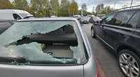 Vilniaus rajone prie parduotuvės siautėjo agresyvus vyras: nuniokojo beveik dešimt automobilių (nuotr. Broniaus Jablonsko)