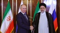Vladimiras Putinas ir Irano prezidentas Ebrahim Raisi (nuotr. SCANPIX)