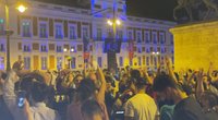 TV3 Žinios. Ispanai švenčia su trenksmu: panaikinu ribojimus didžiuosiuose miestuose šėlo iki ryto (nuotr. stop kadras)