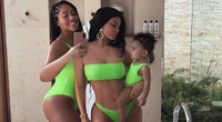 Jordyn Woods ir Kylie Jenner su dukrele (nuotr. Instagram)