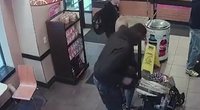 Vyras kėsinosi pagrobti kūdikį (nuotr. YouTube)