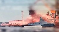Pamuštas rusų karinis laivas (nuotr. stop kadras)