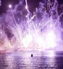 Prancūzija triukšmingai uždarė nacionalinę šventę: per šalį nuvilnijo įspūdingas fejerverkų šou