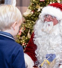 Kalėdos mokyklose bei darželiuose šiemet patuštins tėvų kišenes: renka ir po 50 eurų