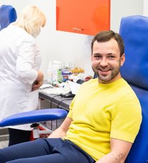 Keičiama kraujo donorystės tvarka: nelieka klausimo apie homoseksualių vyrų intymų gyvenimą