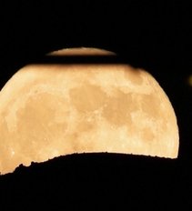 Mėnulis (nuotr. stop kadras)