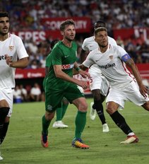 „Sevilla“ atvyksta į Lietuvą: ko užsiprašė futbolo žvaigždės?