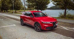 Hibridinės „Alfa Romeo Tonale“ testas: Pirmasis bendrovės krosoveris siekia pavergti ne tik išskirtiniu stiliumi