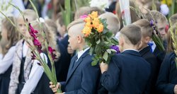 Lietuvoje kasmet nusižudo 30–50 moksleivių, bet net trečdalyje mokyklų nedirba nė vienas psichologas