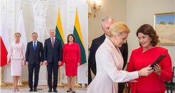 Vilniuje susitiko Lietuvos ir Lenkijos vadovai su žmonomis: pirmosios ponios žavėjo elegancija