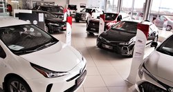 Automobilių pardavimai karantino metu: žmonės domisi, bet pirkti neskuba