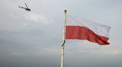 Lenkijos specialiosios tarnybos aptiko pasiklausymo įrangą patalpose, kuriose turėjo posėdžiauti šalies vyriausybė   (nuotr. SCANPIX)