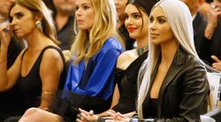 Kylie Jenner, Kim Kardashian (nuotr. SCANPIX)