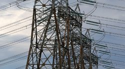Vyriausybė svarstys pataisas leidžiančias VERT lanksčiau keisti elektros, dujų, SND kainasi (nuotr. SCANPIX)