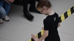Vaikų teatro kolektyvo „Perliukai“ (Sumų kraštas, Ukraina) spektaklis „Be ribų“, skirtas autistiškiems vaikams palaikyti. Festivalio organizatorių archyvo nuotr.  