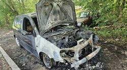 Žirmūnuose sudegintas automobilis „VW Polo“ (nuotr. tv3.lt)