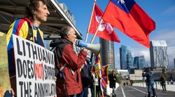Komunistinei Kinijai minint 70-metį, protestuotojai Vilniuje įspėja apie šalies grėsmes (Irmantas Gelūnas/Fotobankas)