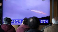 Šiaurės Korėja teigia išbandžiusi strateginę sparnuotąją raketą  (nuotr. SCANPIX)