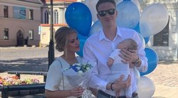 Marius Grigonis su žmona Salomėja pakrikštijo sūnų (nuotr. Instagram)