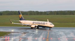 „Ryanair“ lėktuve – siaubo akimirkos: leidosi avariniu būdu, pranešta apie gedimą (nuotr. SCANPIX)