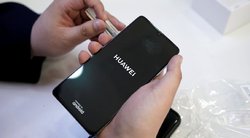 „Huawei“ košmaras tęsiasi: smūgiai ateina iš visur (nuotr. SCANPIX)