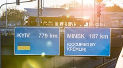 Šimašius dalinasi naujais kelio ženklais, kurie sukelia daug emocijų: juose – Kyjivas ir Minskas (nuotr. facebook.com)