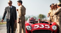 Kodėl biografinės dramos „Ferrari” pagrindiniam aktoriui Adamui Driveriui filmavimuose nebuvo leista vairuoti?   