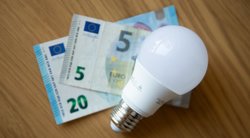 Nepriklausomas elektros tiekėjas visiems klientams įveda 2 eurų abonentinį mokestį  BNS Foto