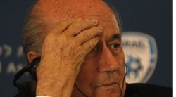 FIFA prezidentas Seppas Blatteris raginamas atsistatydinti (nuotr. SCANPIX)