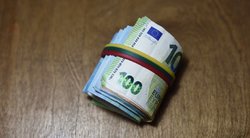 Vyriausybės taupymo lakštų išplatinta už 3,3 mln. eurų (nuotr. Fotodiena.lt)